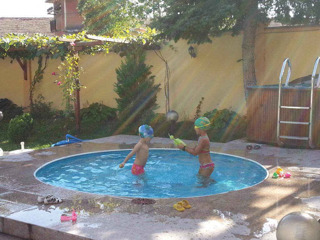 Family Hotel IV Velingrad Eksteriør billede