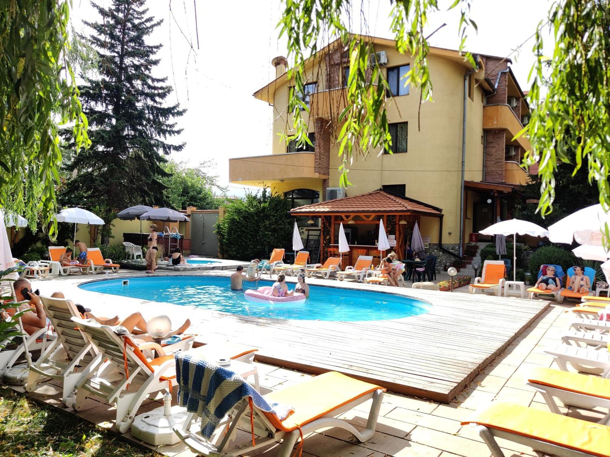 Family Hotel IV Velingrad Eksteriør billede