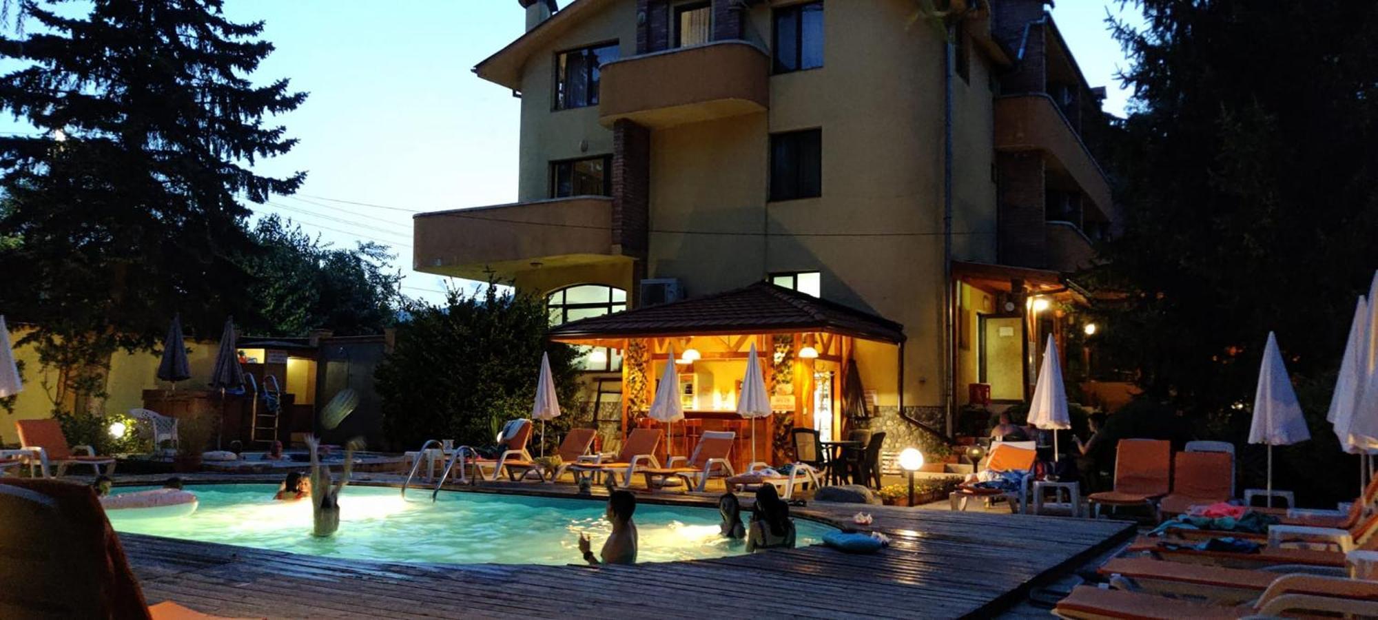 Family Hotel IV Velingrad Eksteriør billede