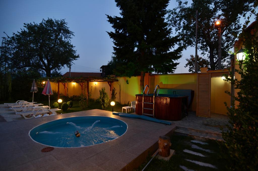 Family Hotel IV Velingrad Eksteriør billede